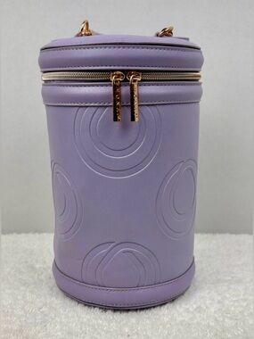 Monat Global Lavender Round Travel Case/Makeup Bag with Gold Zipper and Handle